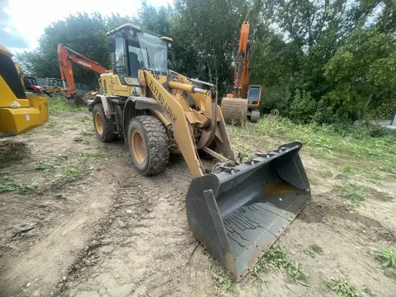 Фронтальный погрузчик BUILDER ZL32 2022 года б/у