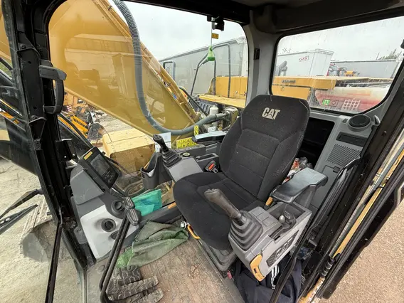 Экскаватор CATERPILLAR 330GC 2022 года б/у фото 9