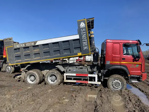 Самосвал Howo HW76 2022 года б/у фото 6