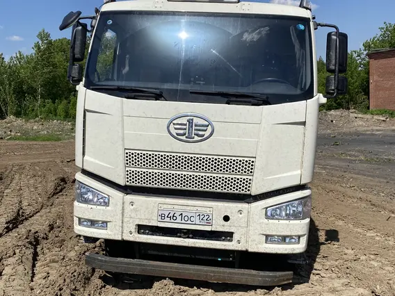 Самосвал FAW J6P 2023 года б/у фото 3