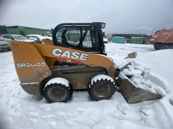 Фронтальный погрузчик CASE SR200B 2022 года б/у фото 5