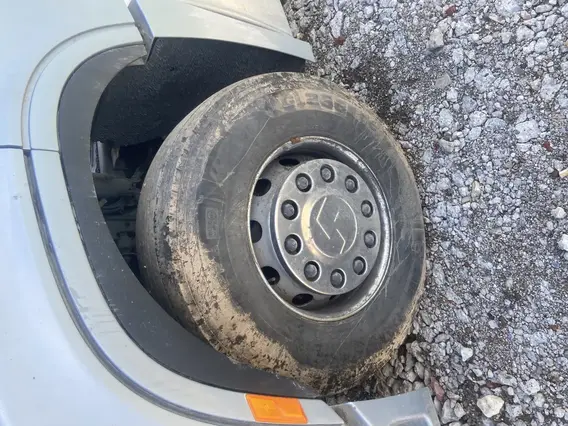 Седельный тягач Shacman SX4188YY381 2023 года б/у фото 13