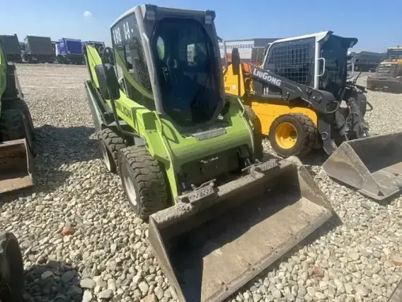 Фронтальный погрузчик ZOOMLION ZS080V 2023 года б/у
