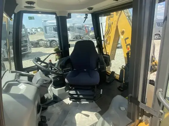 Экскаватор-погрузчик LGCE B877F 2023 года б/у фото 13