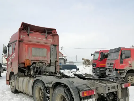 Седельный тягач FAW JH6 2022 года б/у фото 5