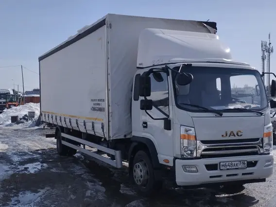 Тентованный грузовик JAC N120 2021 года б/у фото 2