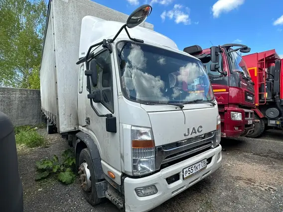 Тентованный грузовик JAC N120 2022 года б/у фото 2