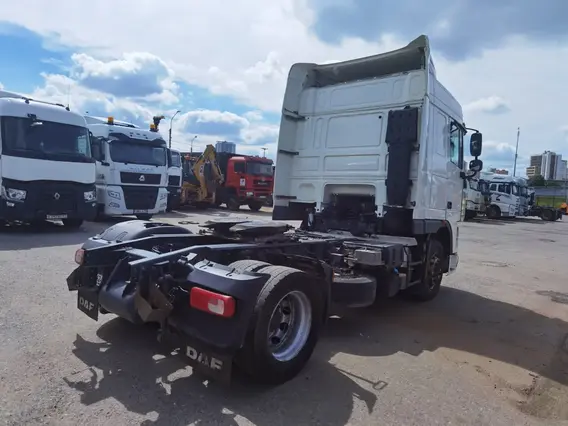Седельный тягач DAF XF 2018 года б/у фото 7