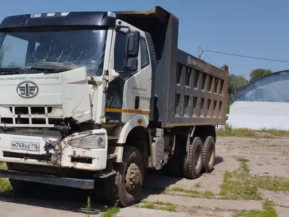 Самосвал FAW J6 2023 года б/у фото 4
