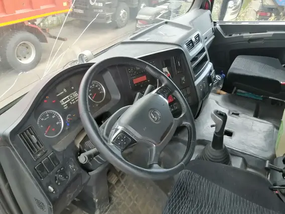 Седельный тягач Shacman SX42584W324C 2022 года б/у фото 9