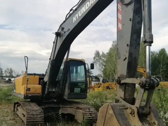 Экскаватор HYUNDAI R215VSPRO 2022 года б/у