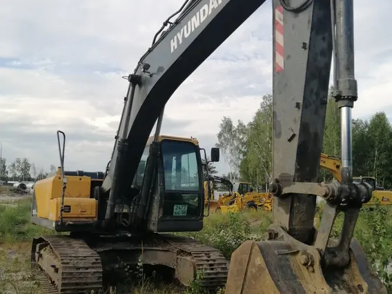 Экскаватор HYUNDAI R215VSPRO 2022 года б/у фото 2