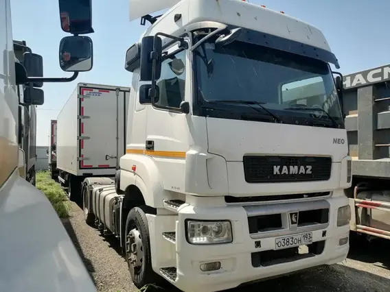 Седельный тягач Камаз 5490 2017 года б/у