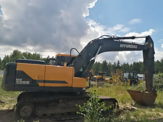 Экскаватор Hyundai HX220S 2021 года б/у фото 8