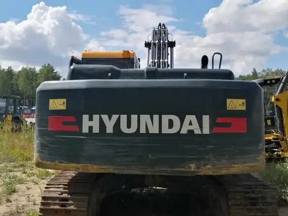 Экскаватор Hyundai HX220S 2021 года б/у фото 6