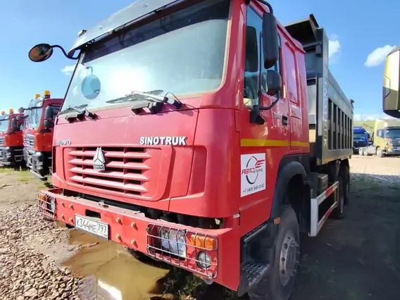 Самосвал Howo HW76 2022 года б/у фото 3