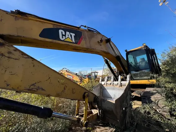 Экскаватор CATERPILLAR 330D2L 2018 года б/у фото 5