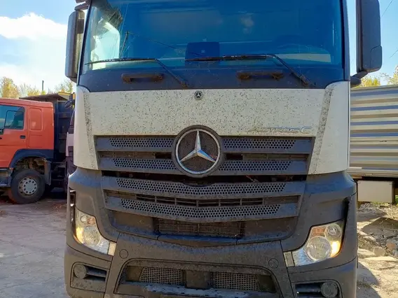 Седельный тягач Mercedes-Benz Actros 2023 года б/у фото 2