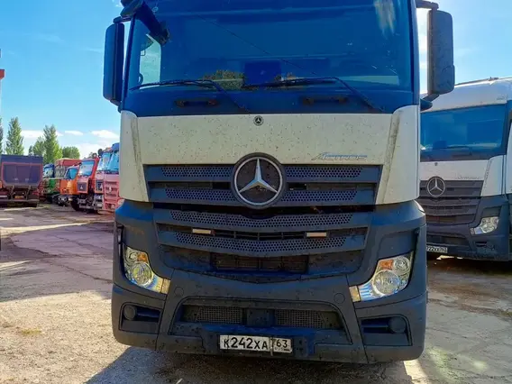 Седельный тягач Mercedes-Benz Actros С 2023 года б/у фото 2