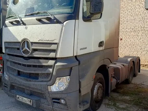 Седельный тягач Mercedes-Benz Actros 2023 года б/у фото 3