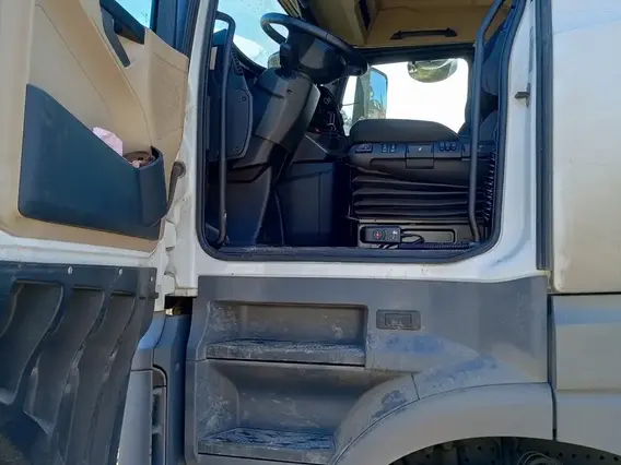 Седельный тягач Mercedes-Benz Actros 2023 года б/у фото 9