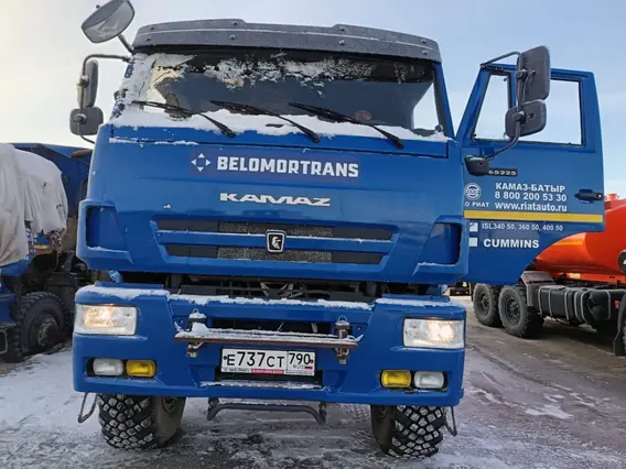 Седельный тягач Камаз 65225 2022 года б/у