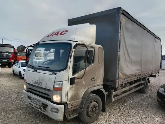 Тентованный грузовик JAC N120 2020 года б/у фото 3