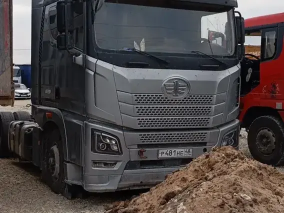 Седельный тягач FAW JH6 2023 года б/у