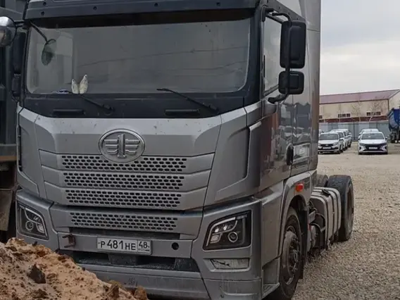 Седельный тягач FAW JH6 2023 года б/у фото 3