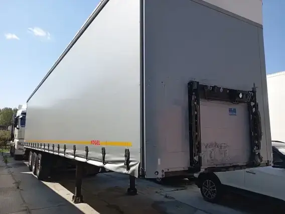 Тентованный полуприцеп Kogel SCB24 2021 года б/у