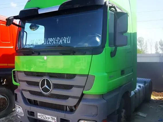 Седельный тягач Mercedes-Benz Actros 2017 года б/у фото 4