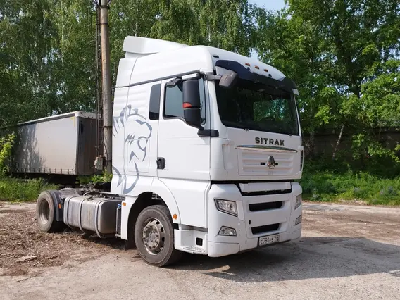 Седельный тягач SITRAK c7h 2023 года б/у