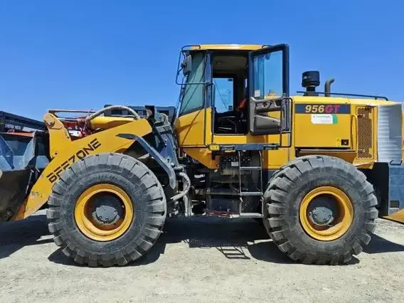 Фронтальный погрузчик BEEZONE 956GT 2023 года б/у фото 4