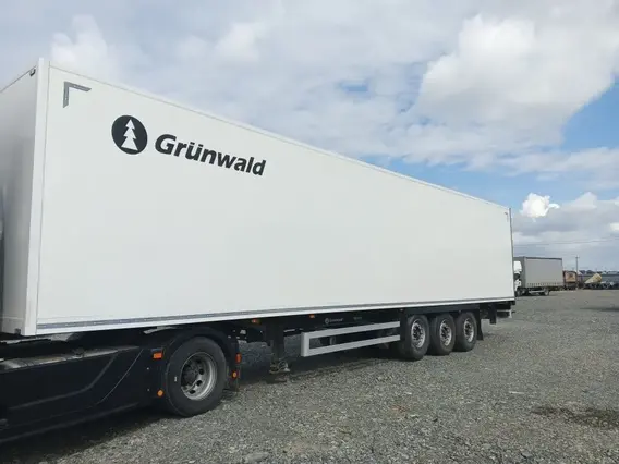 Изотермический полуприцеп Grunwald GRW3R1 2024 года б/у фото 3