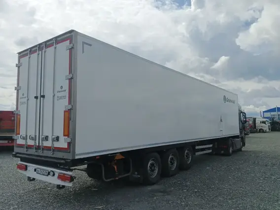 Изотермический полуприцеп Grunwald GRW3R1 2024 года б/у фото 7