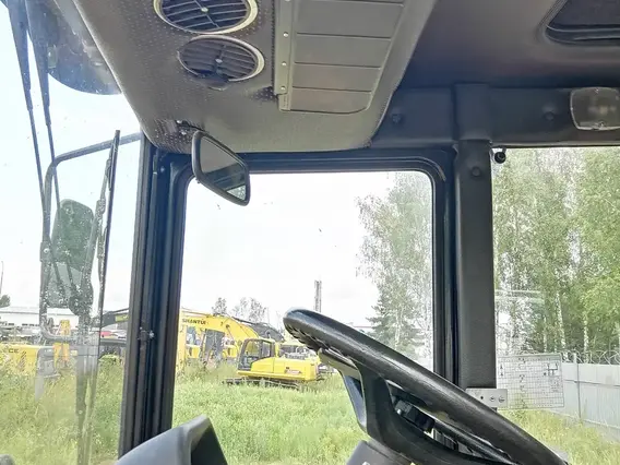 Экскаватор-погрузчик БЕЛАРУС 92П.4 2024 года б/у фото 11
