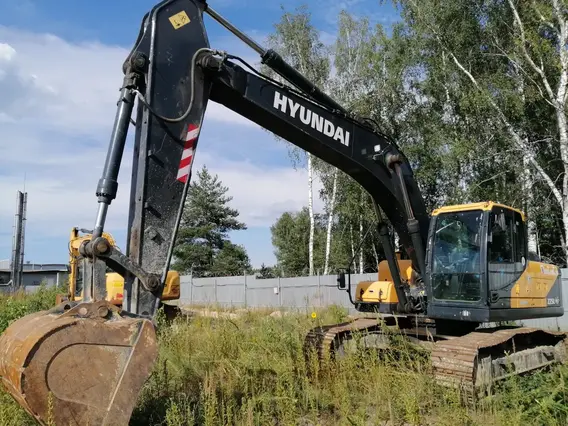 Экскаватор HYUNDAI R225LVS 2022 года б/у фото 3
