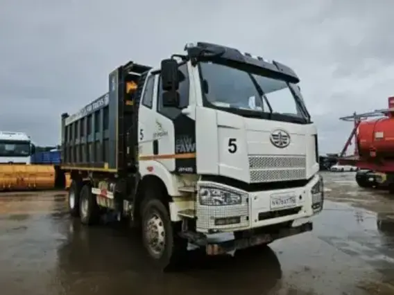 Самосвал FAW J6 2023 года б/у