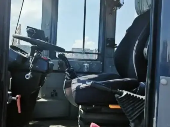 Погрузчик сельскохозяйственный BULL SL300 2024 года б/у фото 6