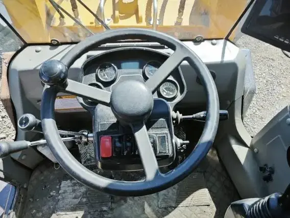 Погрузчик сельскохозяйственный BULL SL300 2024 года б/у фото 7