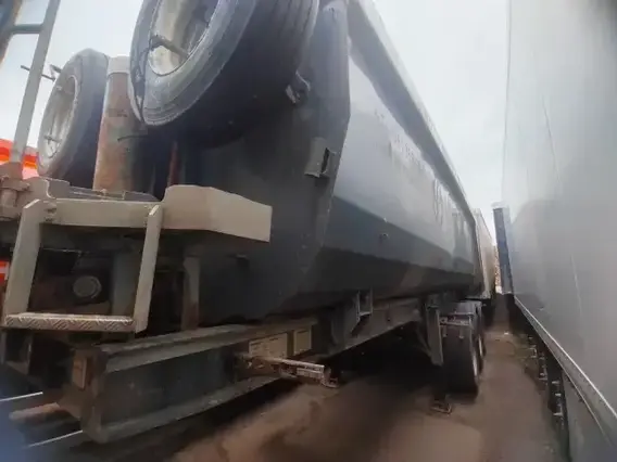 Полуприцеп самосвальный GRUNWALD 9453 2020 года б/у