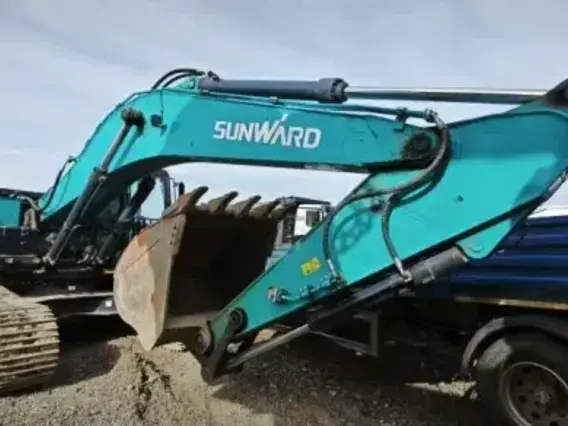 Экскаватор SUNWARD SWE335F 2023 года б/у