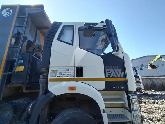 Самосвал FAW J6 2023 года б/у фото 3