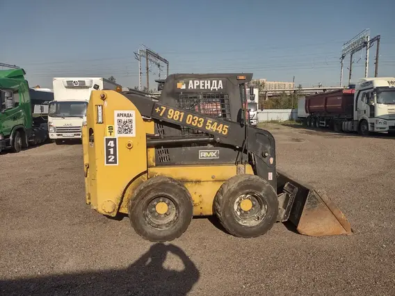 Фронтальный погрузчик RUNMAX ST412 2023 года б/у фото 7