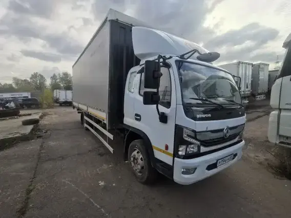 Тентованный грузовик Dongfeng C120L 2023 года б/у