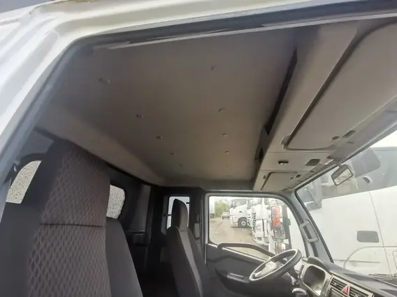 Тентованный грузовик Dongfeng C120L 2023 года б/у фото 4