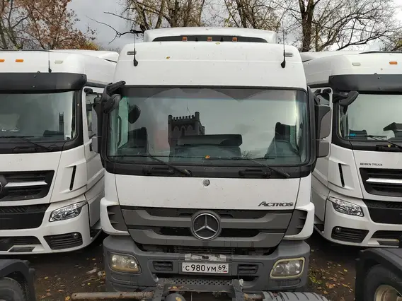 Седельный тягач Mercedes-Benz Actros 2017 года б/у фото 2