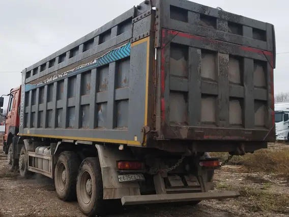 Самосвал Howo HW76 2021 года б/у фото 6