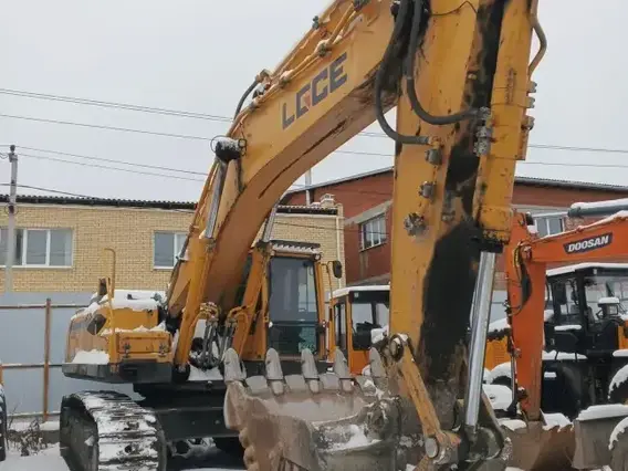 Экскаватор LGCE E6500F 2023 года б/у