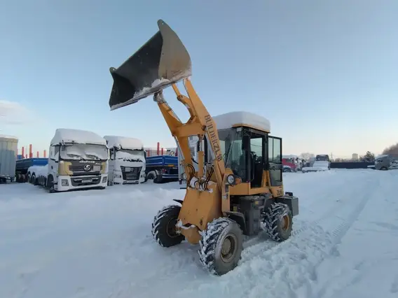 Фронтальный погрузчик Builder ZL18 2023 года б/у